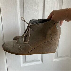 TOMS heeled suede booties boots shoes tan brown womens size 9.5
